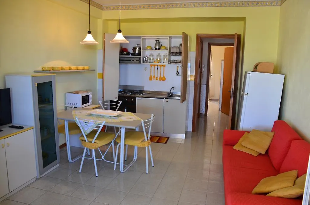 Holiday House Naxos Giardini Naxos Apartment