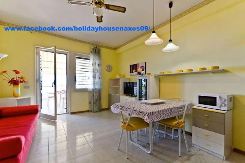 Holiday House Naxos Giardini-Naxos